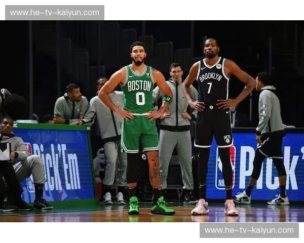 宿命之战，谁主沉浮？勇士vs湖人：这不只是一场比赛，而是一整个时代。