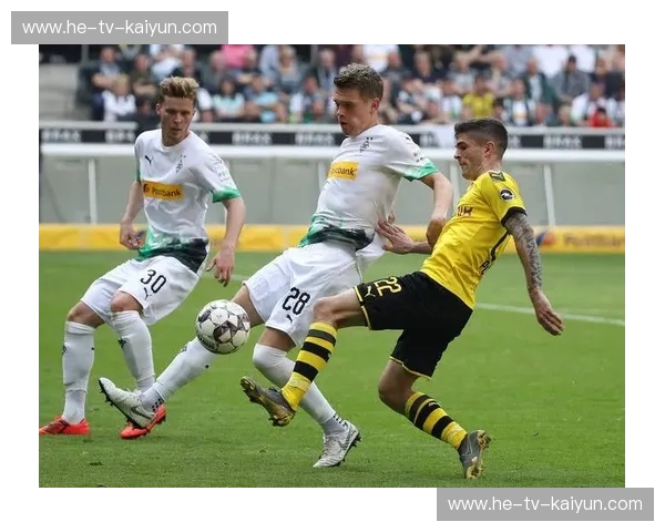 蓝黑意志与意志力战车的碰撞：国际米兰vs门兴格拉德巴赫，谁才是欧罗巴的硬骨头？